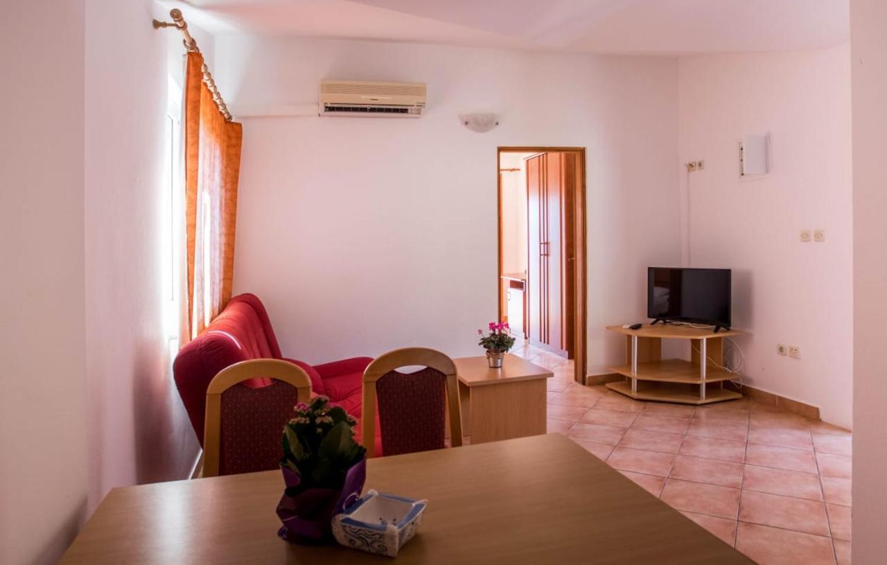 Apartmani Nikoletic Klek Exterior foto